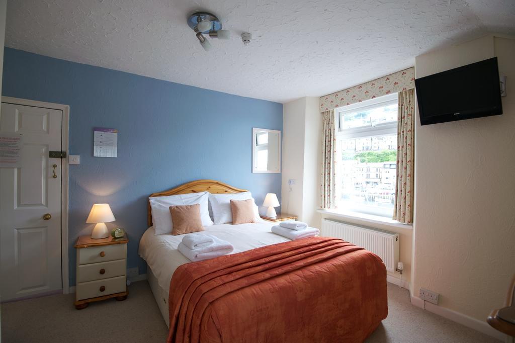 The Old Bridge House Hotel Looe Exterior photo